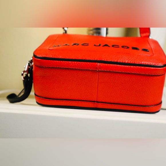 MARC JACOBS CROSSBODY LUNBOX PURSE NWOT - Picture 5 of 15